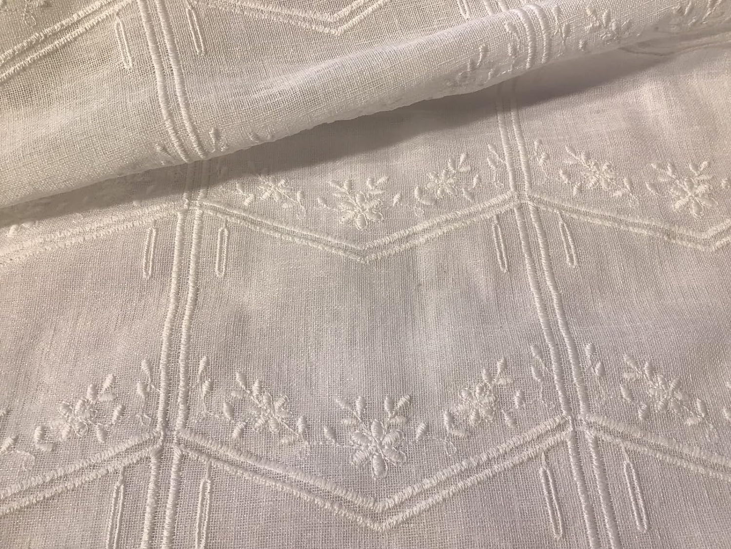 Voilage vitrage brise bise - tissu effet lin brodé blanc - largeur 45/60/90 longueur sur mesure - art.708