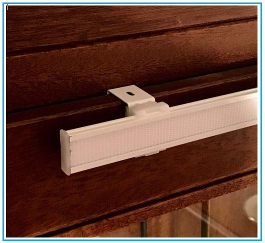 Voilage vitrage panneau tendu - largeur de 35 à 90 cm - Barre en aluminium complète avec bande auto-agrippante - supports sans perçage + poids inférieur - tissu ajour - art.608