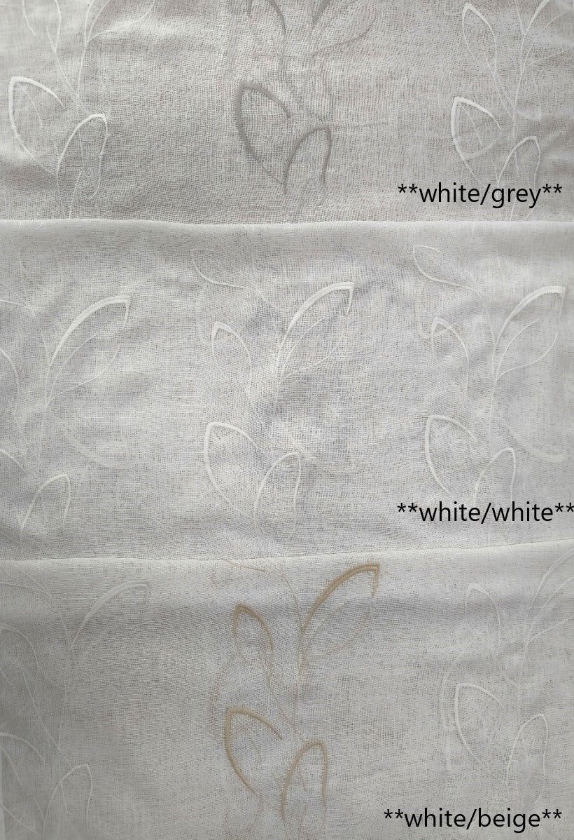 Tende a vetro per interni, varianti colore tessuto effetto lino con ricamo foglie, bianco, beige e grigio