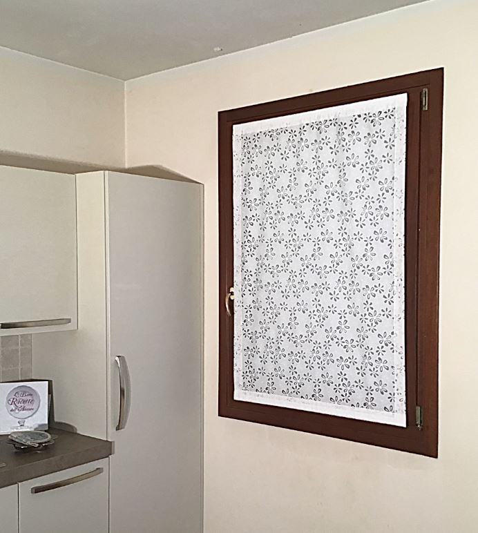Tissu pour voilage vitrage - vendu au mètre - largeur 45-60-90 cm - Tissu Devore' - art.107