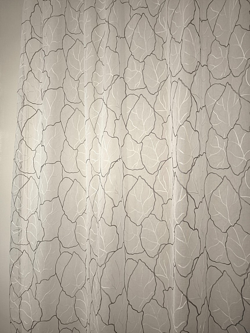 Tessuto ricamato bianco/grigio