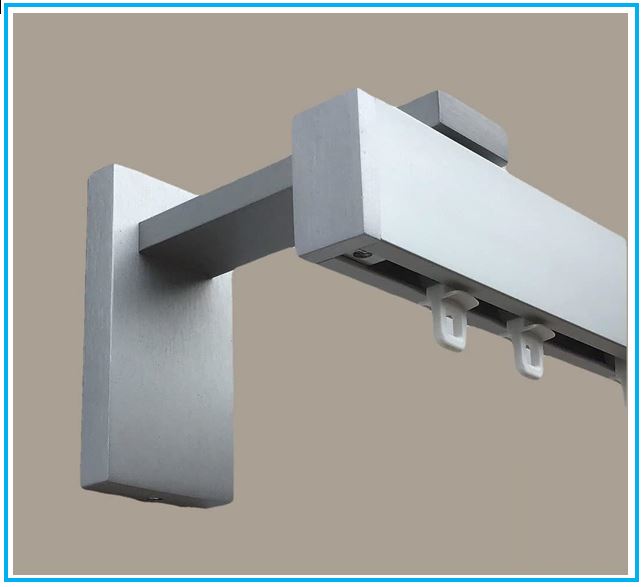 Tringles et rail décoratif carré sur-mesure - Professionnel pour rideaux froncés
