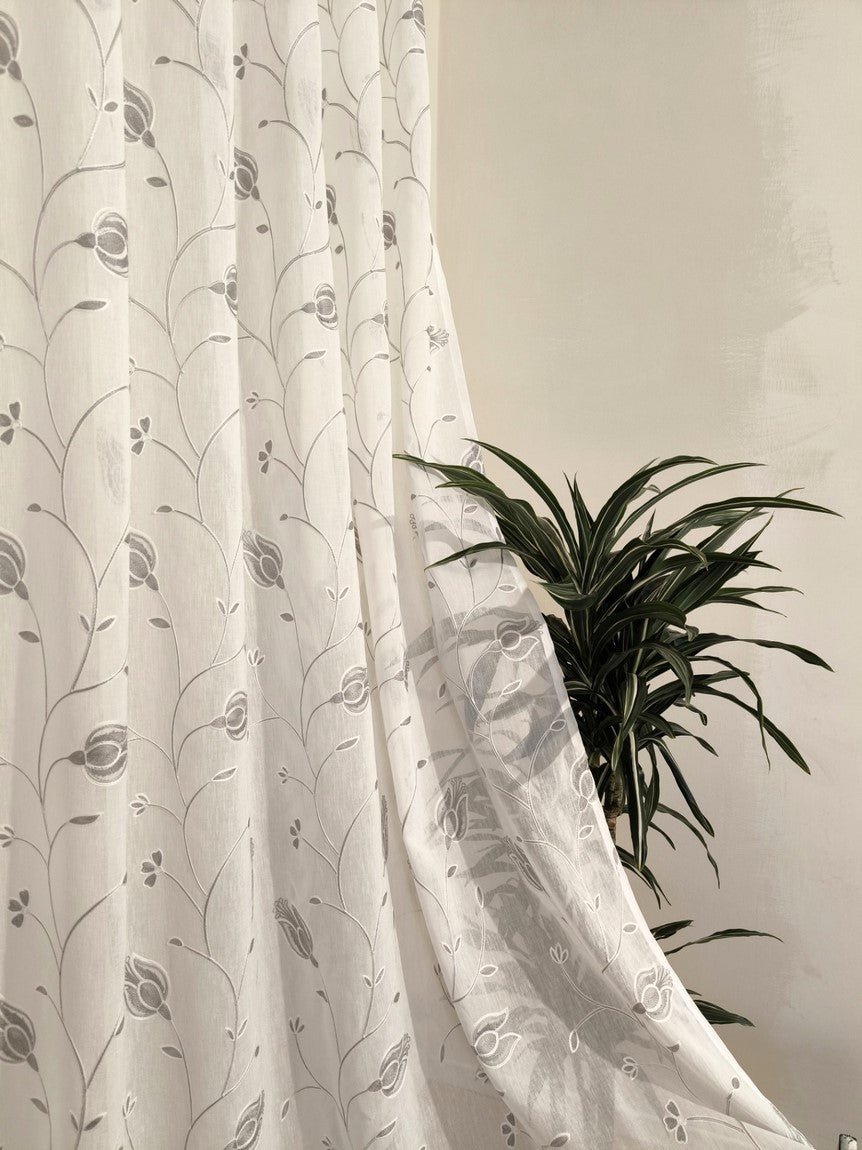 Voilage Wave sur mesure avec rail complet – Largeur 150 cm avec rail inclus - Tissu brodé blanc/gris art.calla