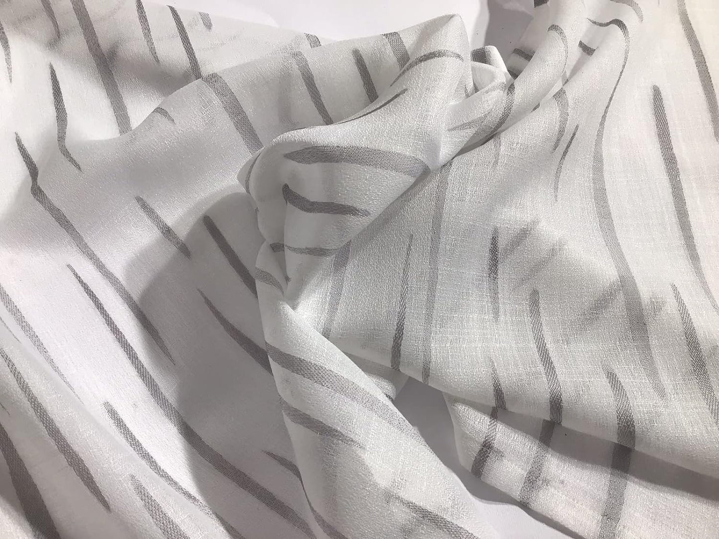 Paire de voilages vitrages - passe-tringle  en tissu Jacquard - largeur 45-60-80 cm longueur personnalisée en blanc/gris/gris/taupe-art.513