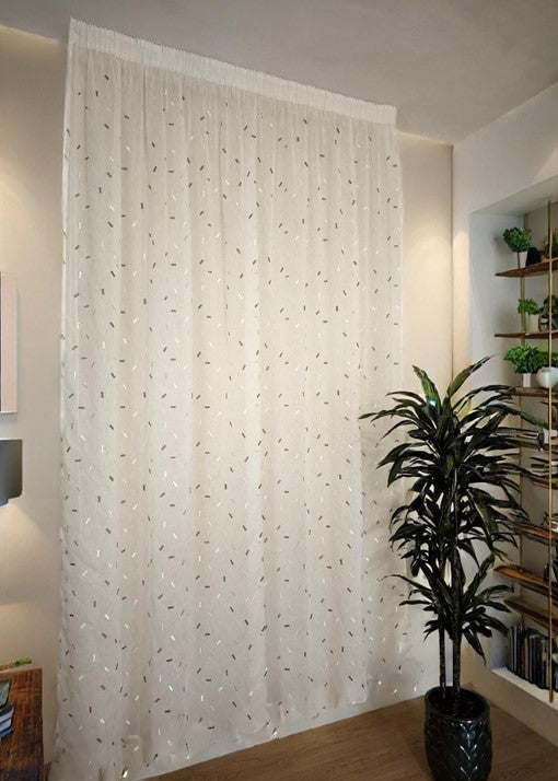 Voilage avec galon fronceur et Ruflette personnaliseè - Tissu blanc avec broderie taupe, compatible avec rails de 140/170 cm, Hauteur de 180 à 280 cm - Isabel