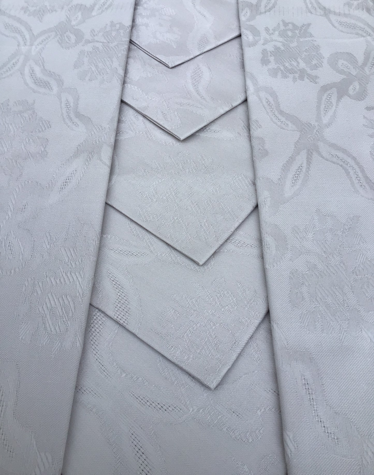 Nappe avec serviettes - tissu jacquard Flandres - rectangulaire - ronde - ovale