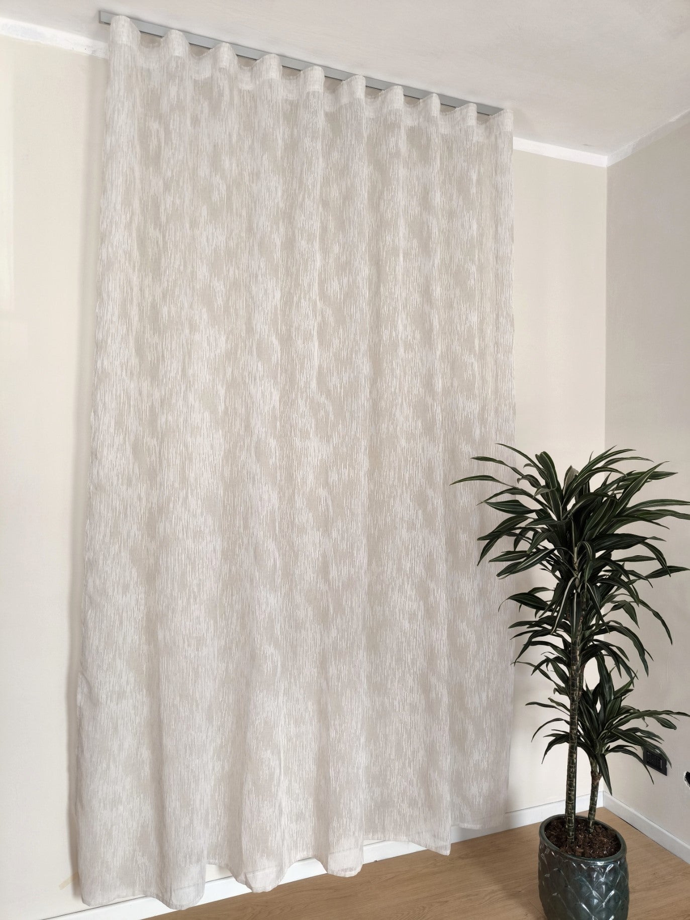 Voilage Wave sur mesure avec rail complet – Largeur 150 cm avec rail inclus - Tissu couleur lin brodé art.À fines rayures