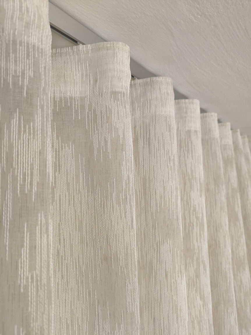 Voilage Wave sur mesure avec rail complet – Largeur 150 cm avec rail inclus - Tissu couleur lin brodé art.À fines rayures