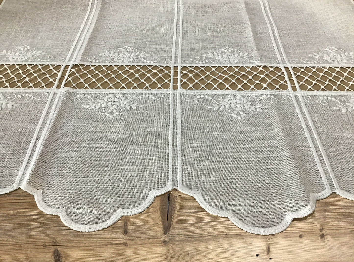 Paire Voilage vitrage brise-bise - brodés - largeur 63/80 cm - art.bavaria -524