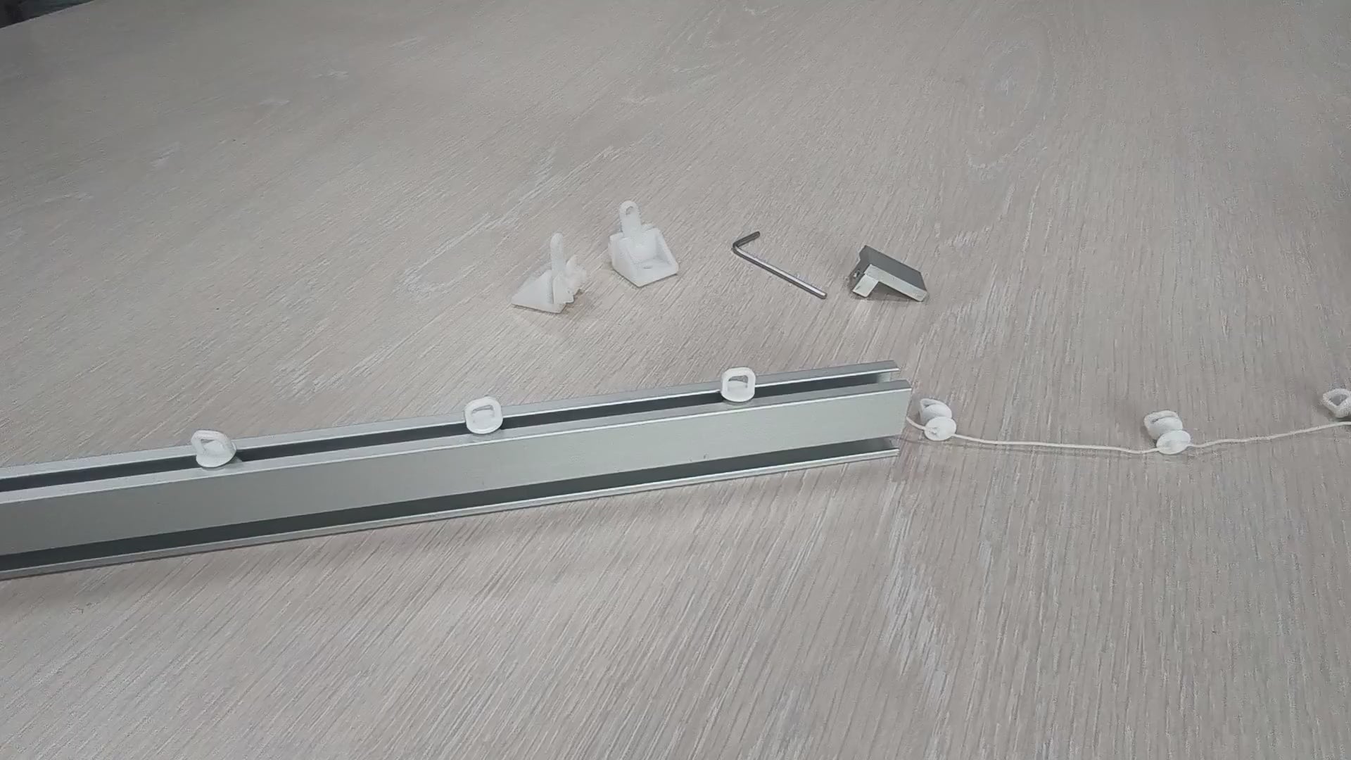 Binario per tende per tende a aonda
