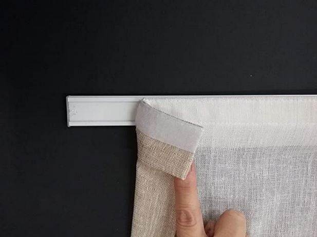 Facilità di applicare la tenda sul profilo velcrato