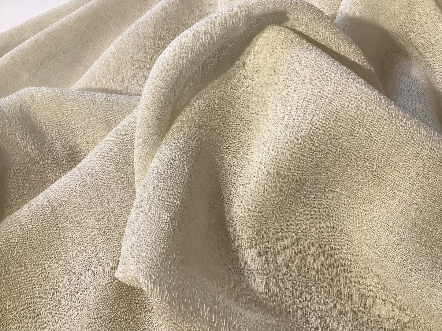 Voilage à œillets | 1 panneau, largeur max. 200 cm | Hauteur personnalisable | Crêpe Georgette beige | Article 807