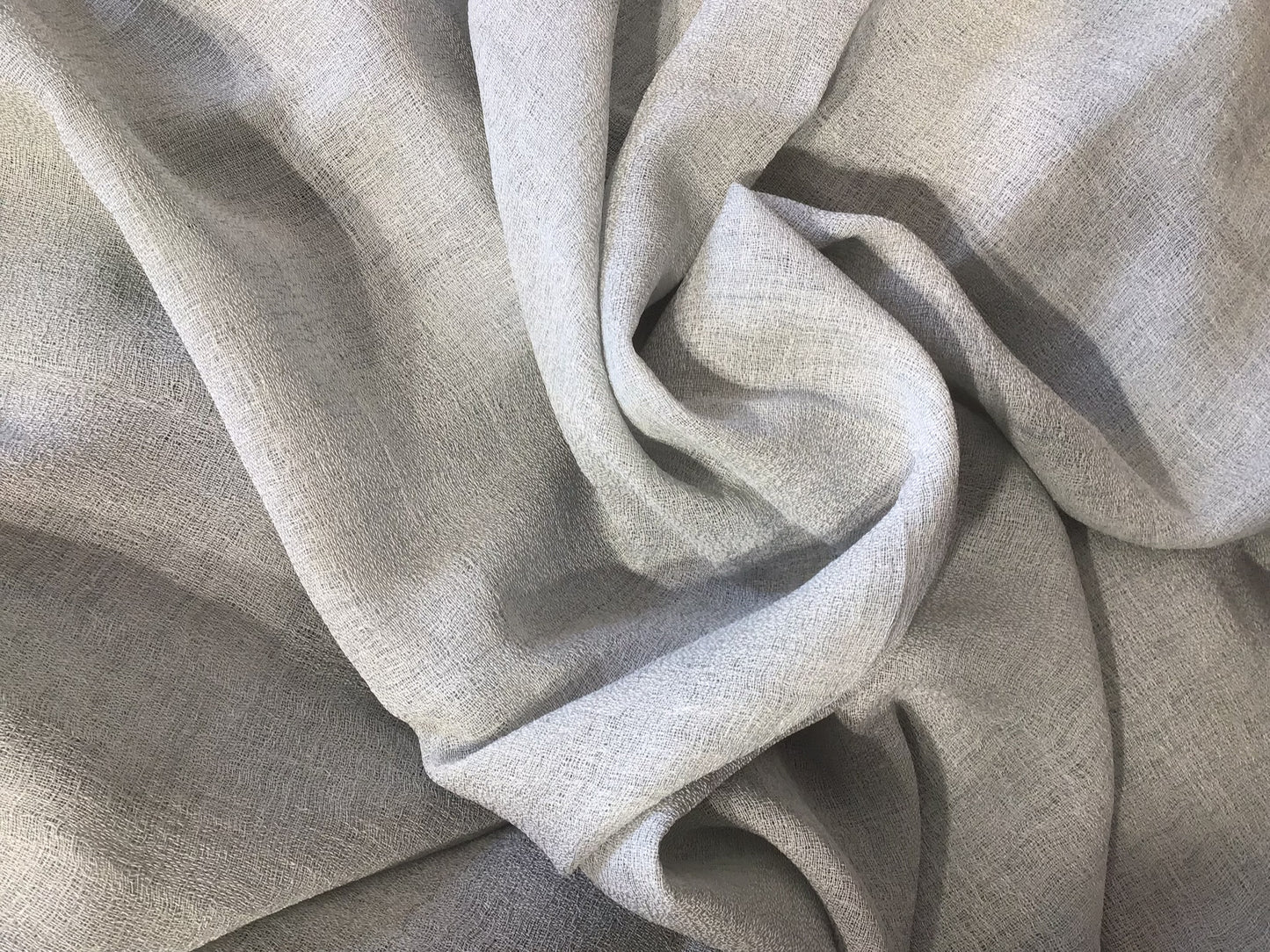 Voilage à oeillets - 1 panneau largeur maxi 200 - hauteur sur mesure - Tissu Crêpe Georgette - gris-art.809
