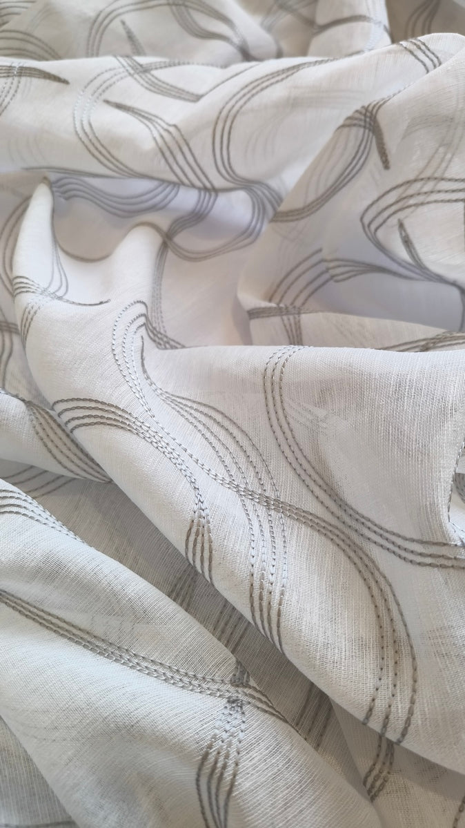 Voilage à œillets brodés – 1 panneau blanc/gris – Largeur 200 cm, Hauteur de 180 à 280 cm – Salon et Chambre – Art Tebe