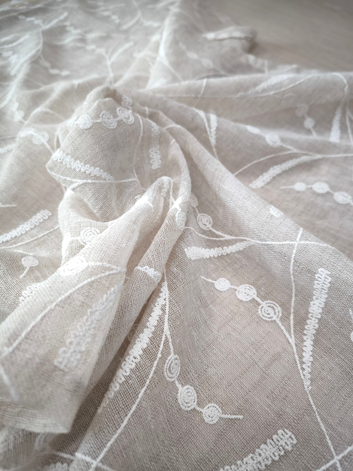 Paire de voilages vitrage sur mesure  | Largeur 65-90 cm | Couleurs disponibles : Lin et Gris | Art. Giulia