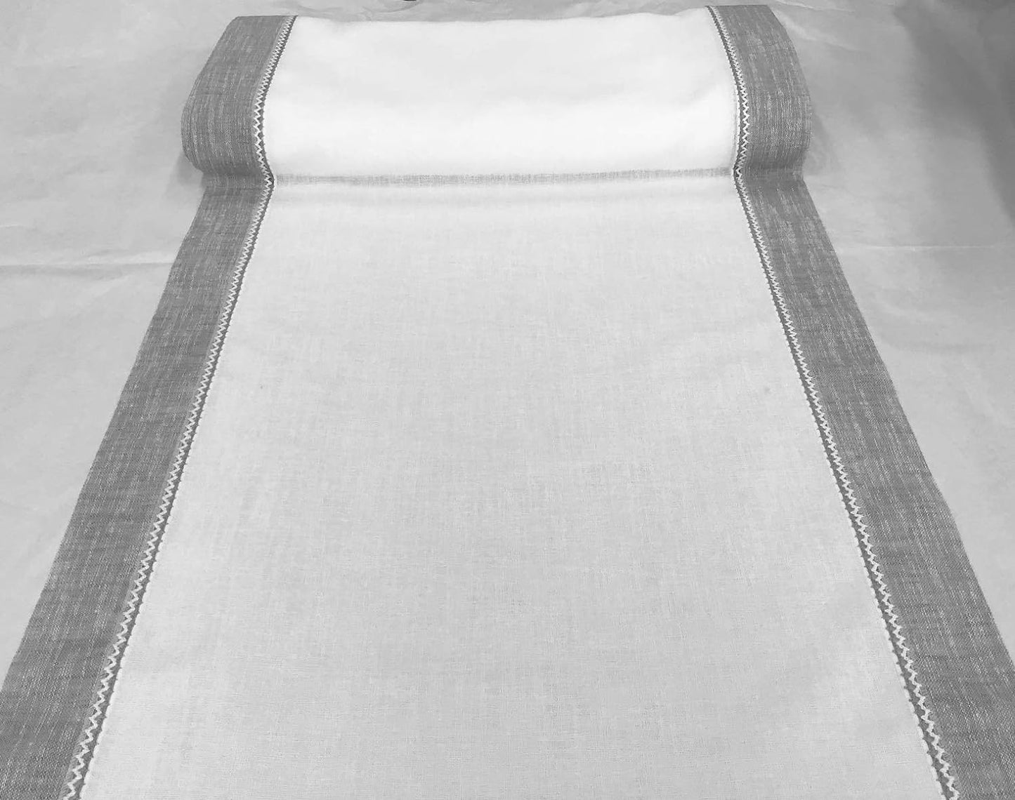 Tessuto tenda effetto lino bianco naturale con bordo grigio e crochetta